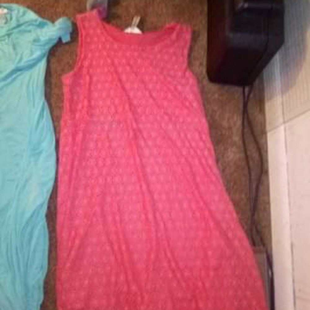 Clothes - Picture 6 of 8